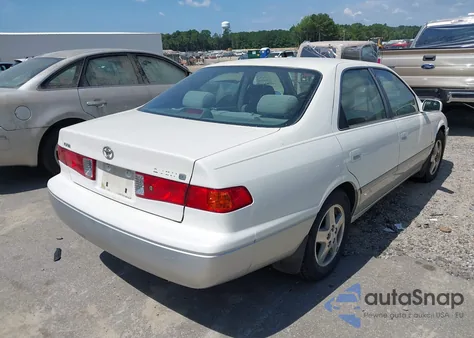 2001 Toyota Camry Le z USA, uszkodzony, nr VIN JT2BG22K610558539